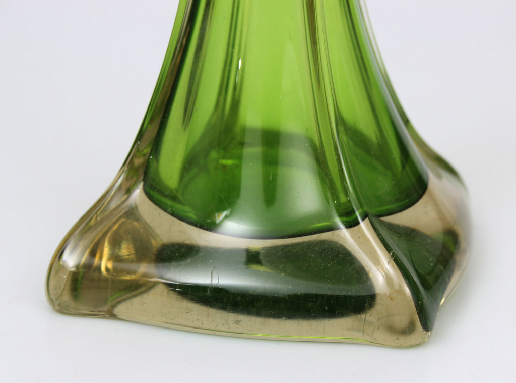 Green glass vase from Iļguciems
