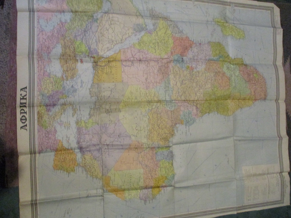 Āfrikas ģeogrāfiskā karte ar valstu apzīmējumu 1967. gadam. Izmērs 91 x 106 cm Mērogs 1:10 000 000.
