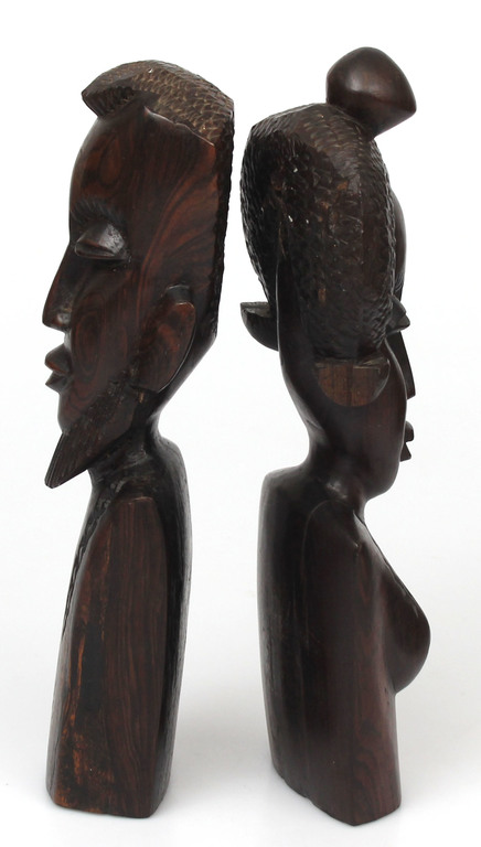 Divas koka figūras ''Sieviete un vīrietis''