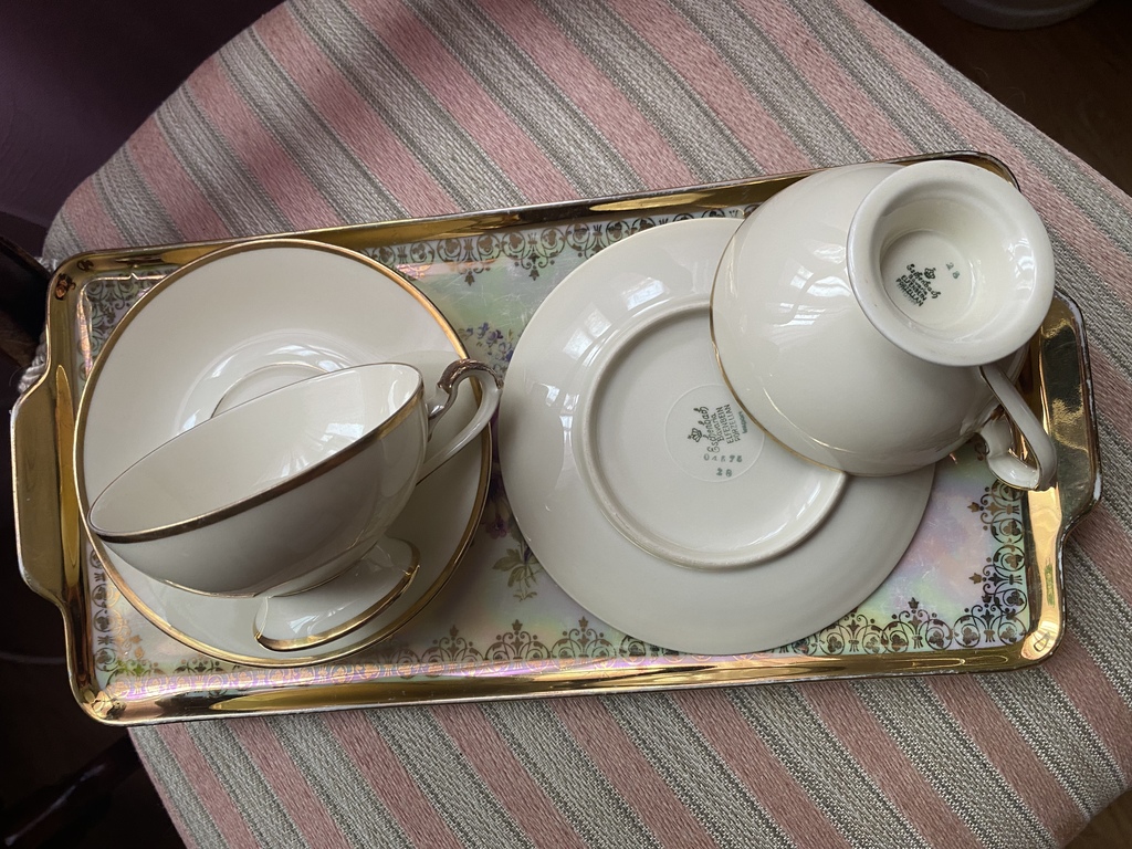 Bavaria Breakfast Gilt Ornamental Tray and Bavaria Eschenbach Elfenbein Porcelain Two Cups with Saucers