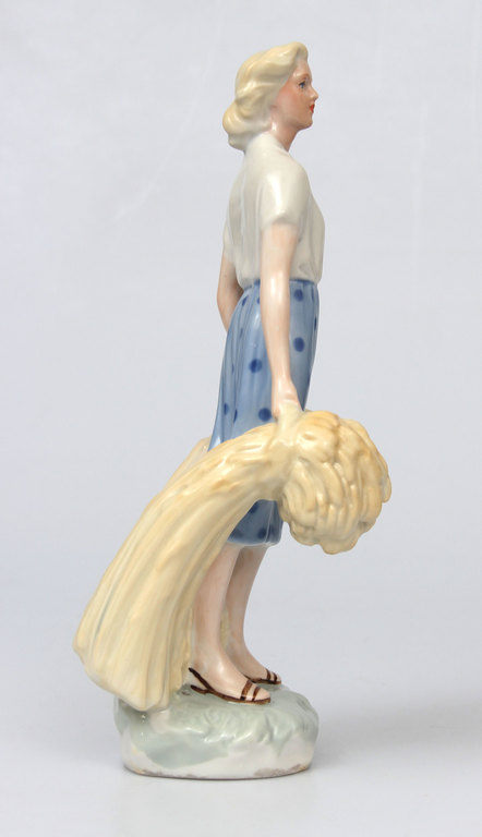 Porcelain figure ''Kolhozniece (Talciniece)''