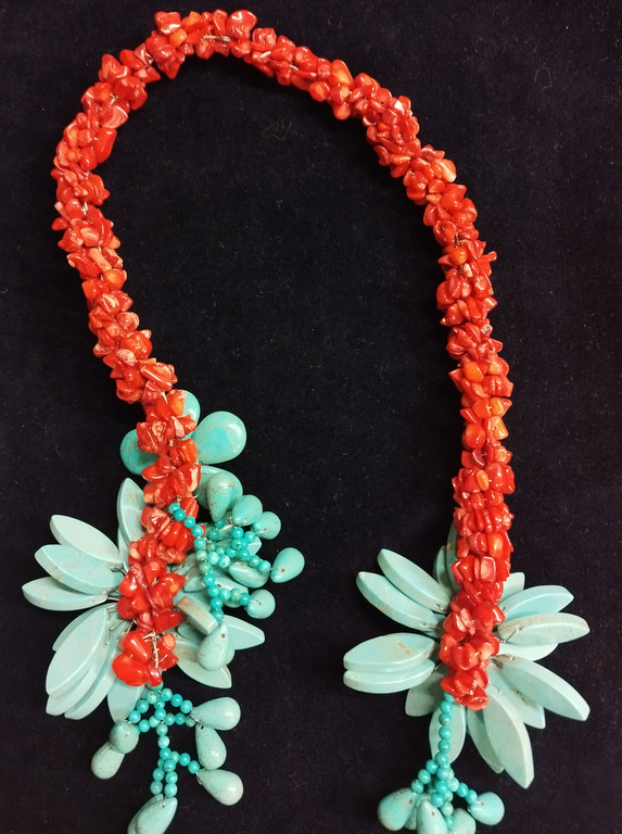 Rich coral and turquoise necklace/necklace