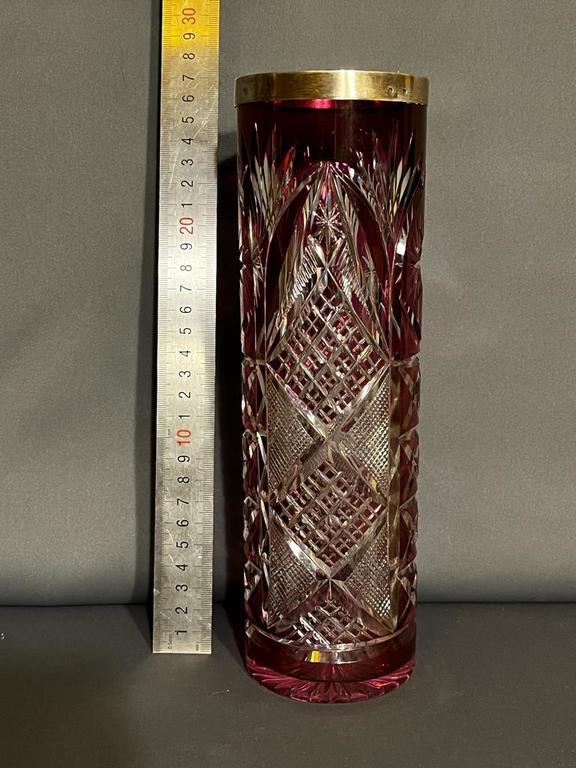 Ilguciem crystal colored vase. In perfect condition. 25.5 cm. Prove 875 Milda JV initials.