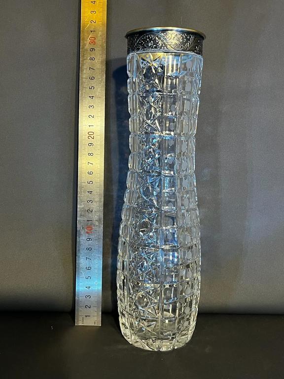 Хрустальная ваза Ilguciem с серебряной отделкой. 29 см. в идеальном состоянии.