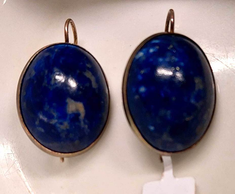 Earrings with lapis lazuli