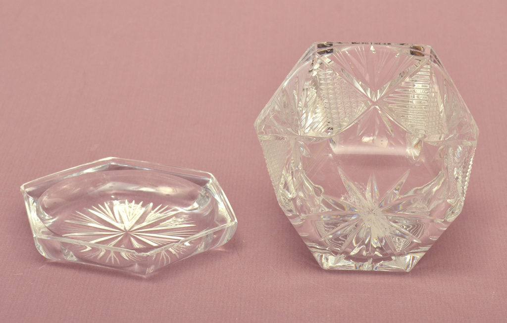 Crystal candy jar with lid