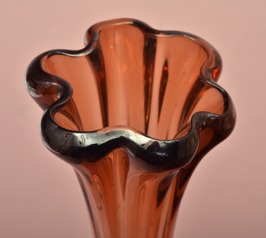 Livani colored glass vase