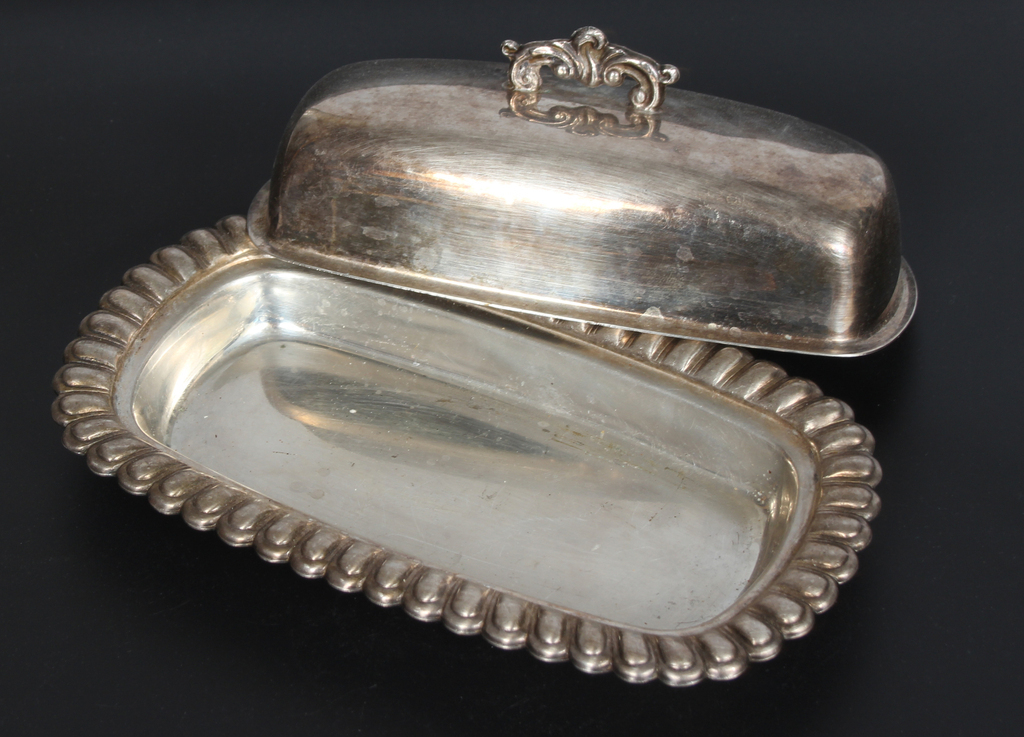 Silver-plated metal serving dish with lid