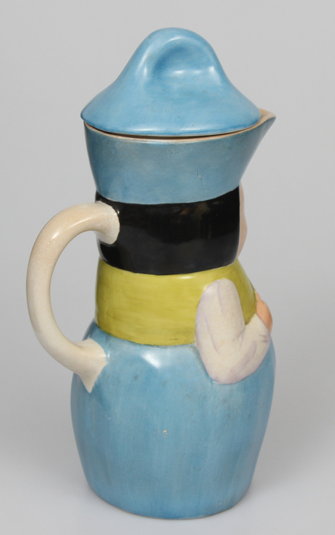 Faience pitcher with a lid 