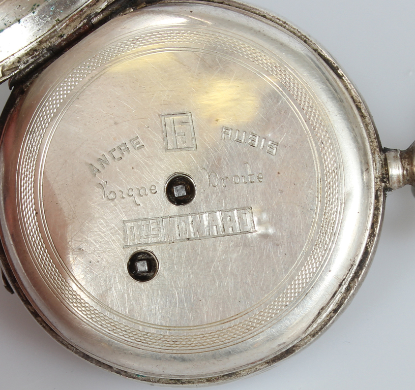 Sudraba kabatas pulkstenis ''Volga'' ar ķēdīti