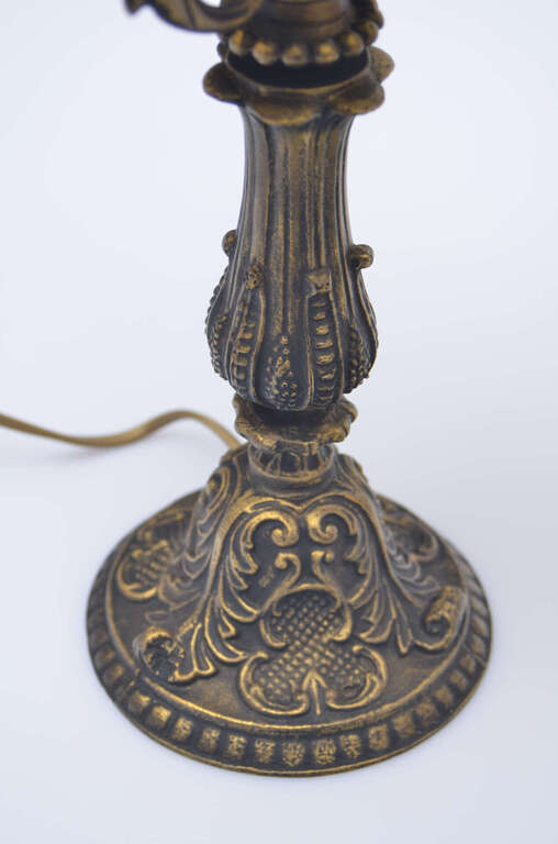 Ampīra bronzas lampa ar stikla kupolu