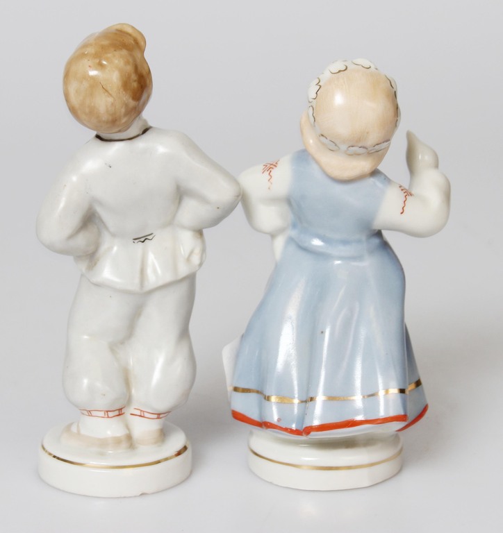 Porcelain figures 