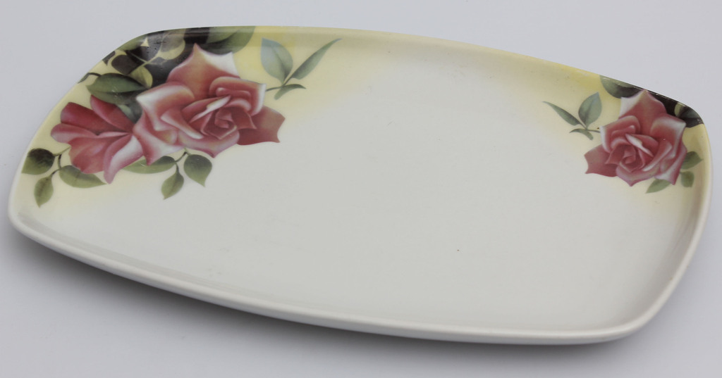 Serving dishes with a flower motif 2 pcs.