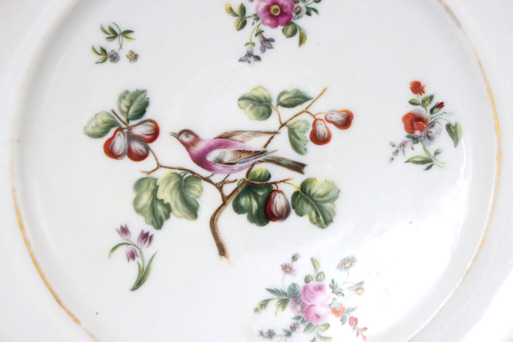 Apgleznots KPM (?) porcelāna dekoratīvais šķīvis