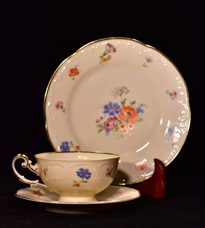 Tea trio, porcelain 