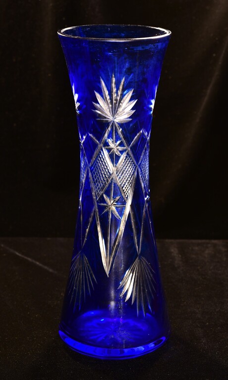 Cut glass vase, Iļguciema glass factory