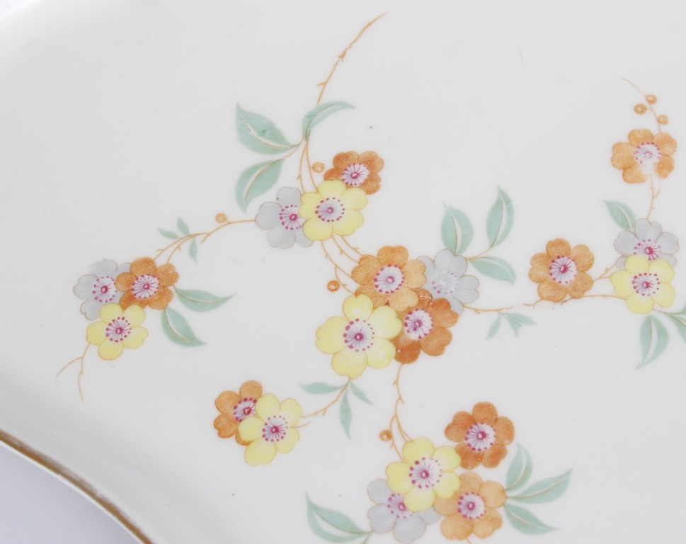 Кузнецов сервировочная тарелка с цветами