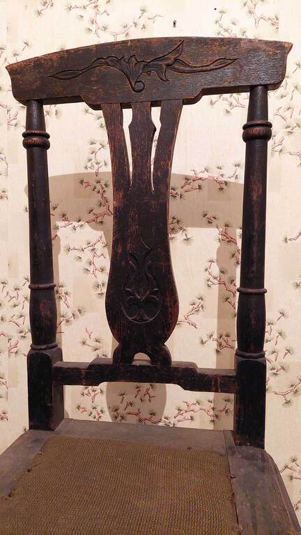 Restorable Art Nouveau wooden chair