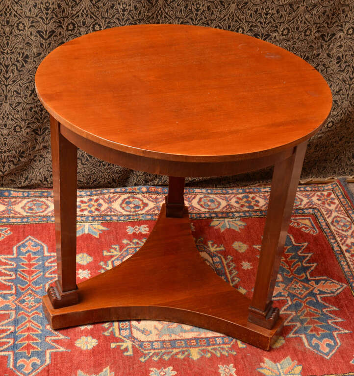 Biedermeier style round table