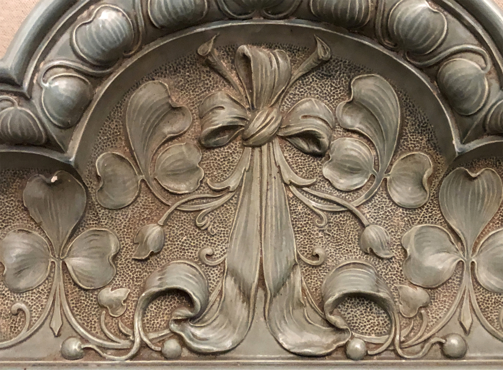 Art Nouveau crown