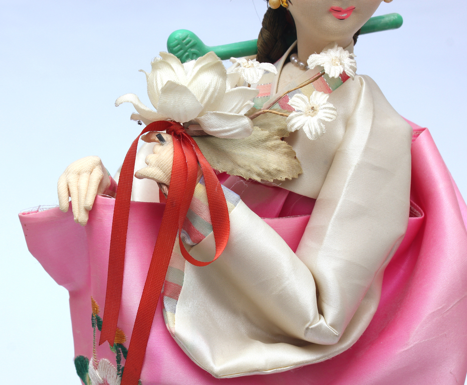 Korean doll 