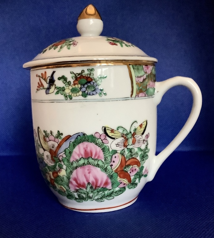 Китайская чайная чашка 1940-50 годов. Фарфор, роспись