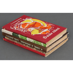 Set of 5 different recipe books
