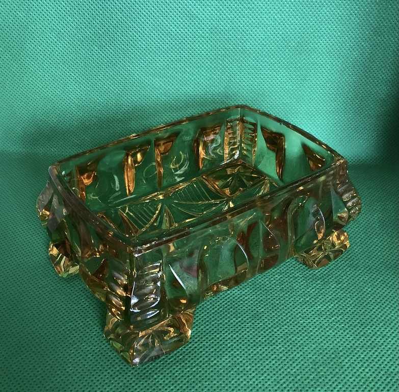 Jewelry box.Honey glass. From a Jewish wedding set., Ilguzeims 1930.