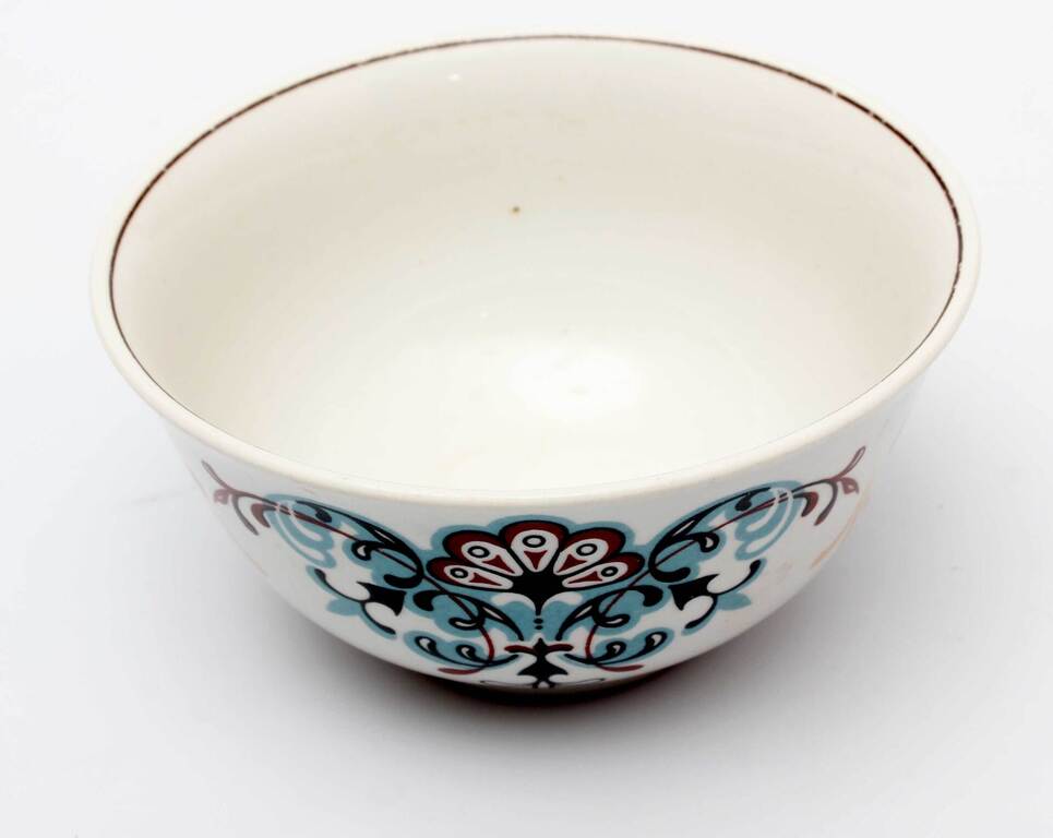 A porcelain dish from the Eastern tea service
