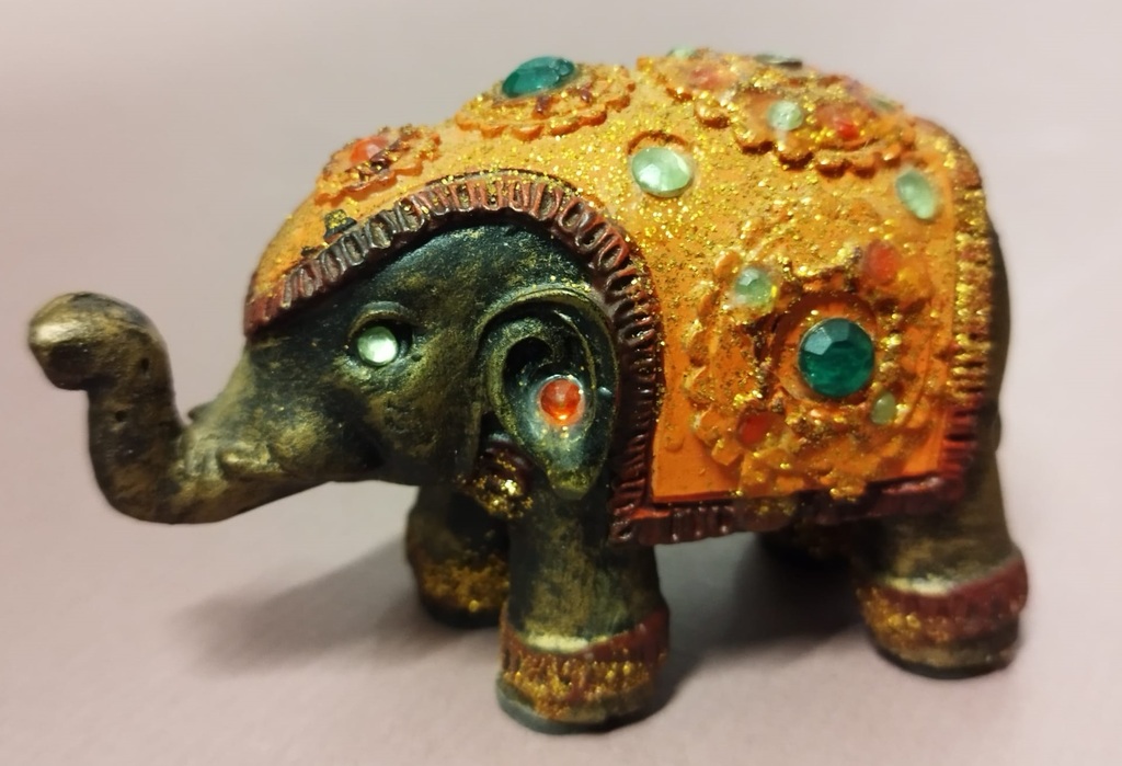 Decorative elephants of various materials 35 pcs.