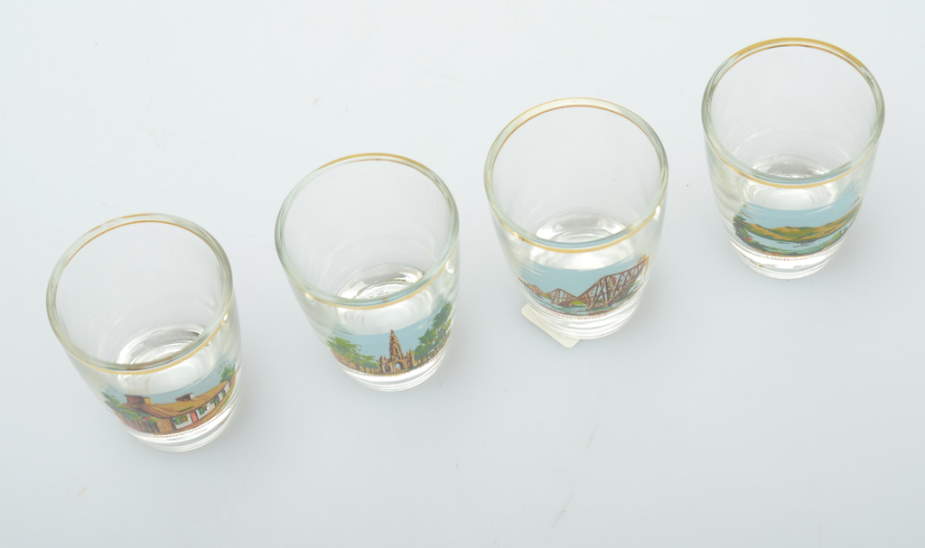 Glass set (jug, 2 + 4 glasses)