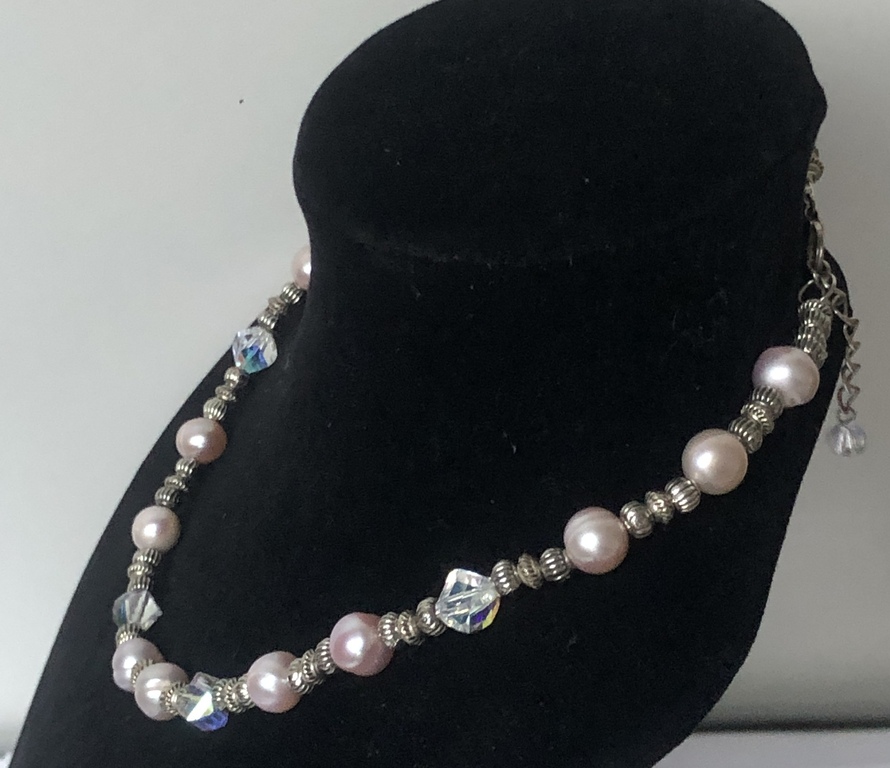 2 ожерелья из пресноводного жемчуга с серьгами - проба 925. Пресноводный жемчуг лавандово-розового цвета.