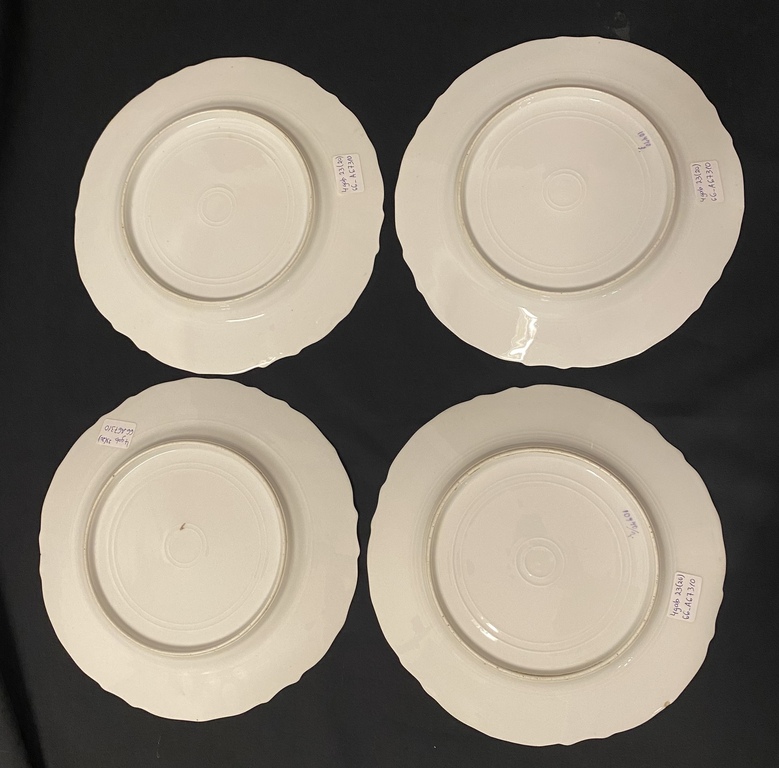 Porcelain plates 4 pcs
