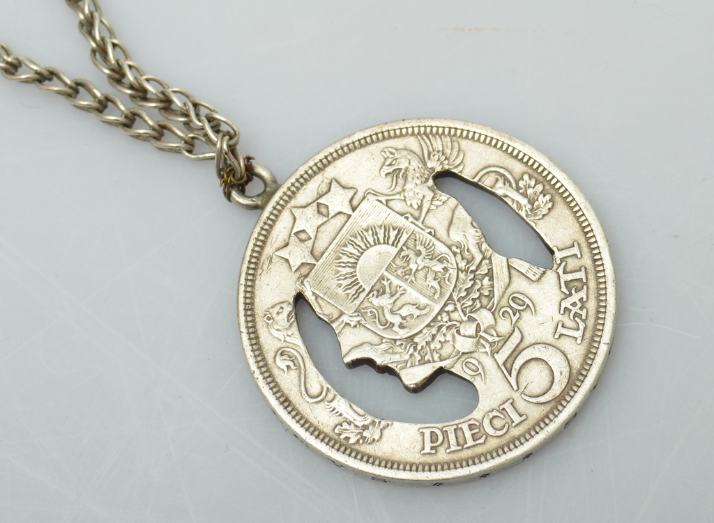 Five lats coin pendant with a chain