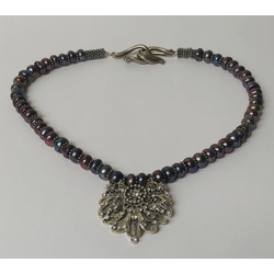 Vintage dark freshwater pearl necklace