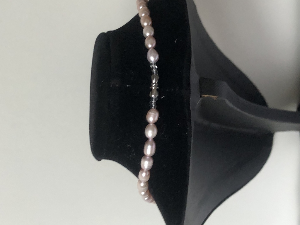 Ожерелье из лавандового пресноводного жемчуга