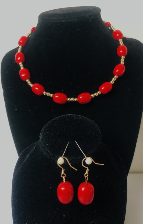 Red coral necklace with earrings. Silver 925 with 14k gold plating
