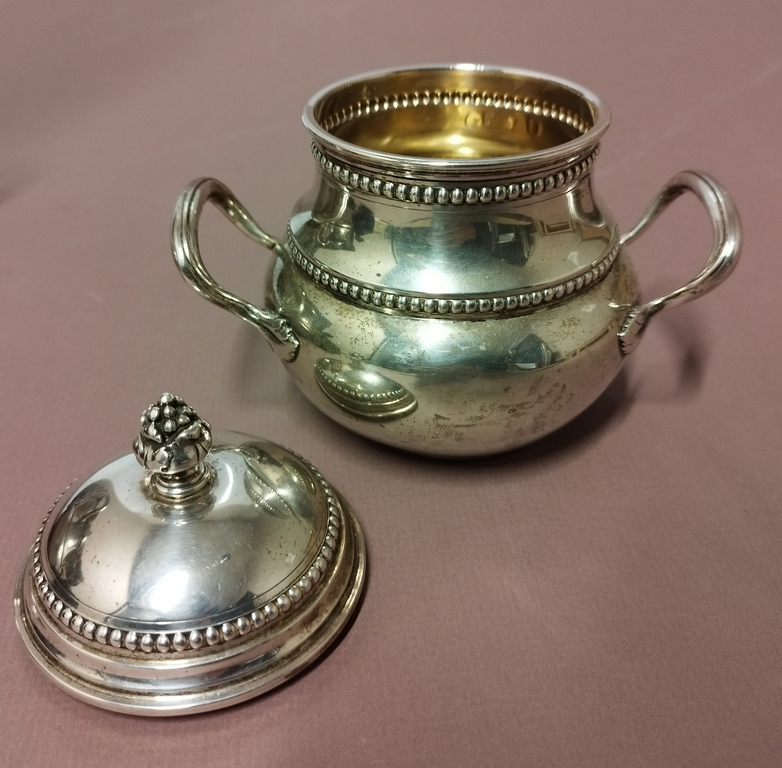 Серебряный набор - 2 чайники, кремница и сахарница