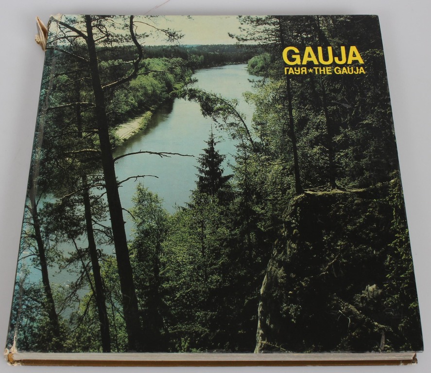3 books about Latvian nature