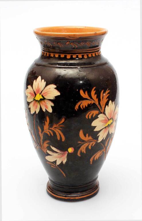 Расписная керамическая ваза