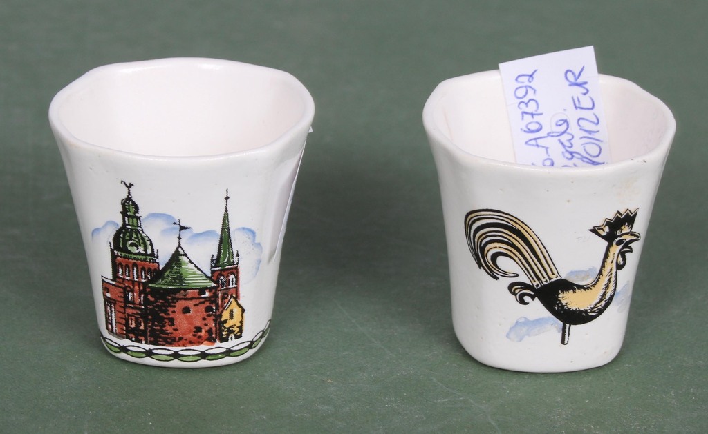 Porcelain cups 