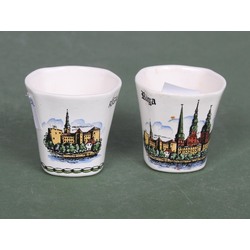 Porcelain cups 