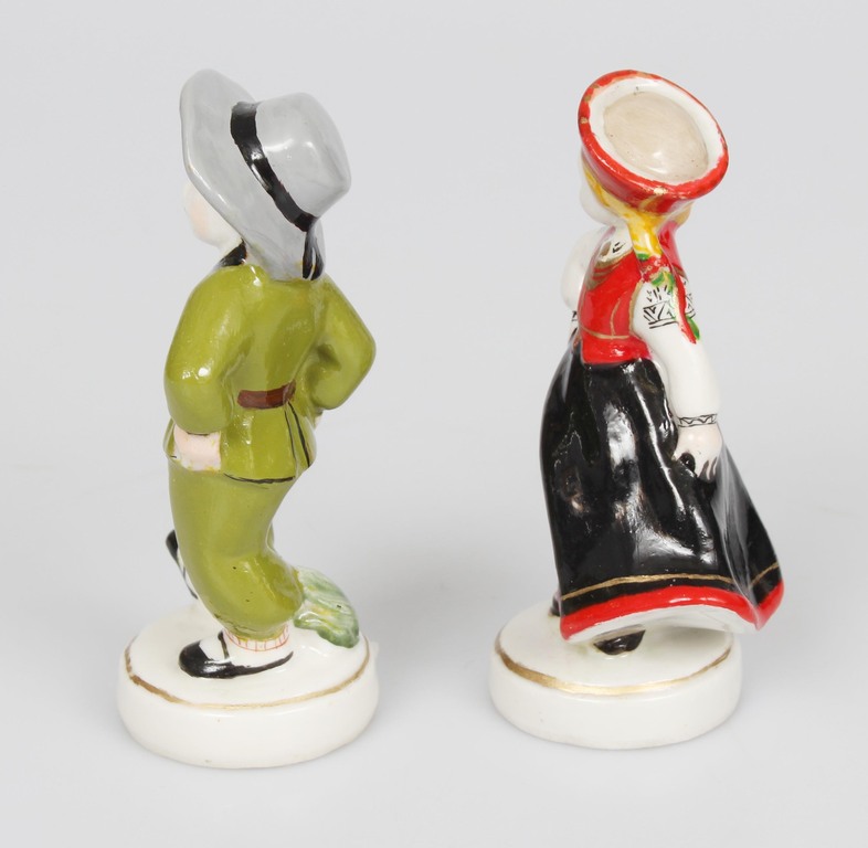 Pair of porcelain figurines Dancers