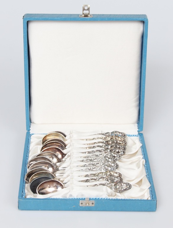 Silver spoons 12 pcs. the box is blue