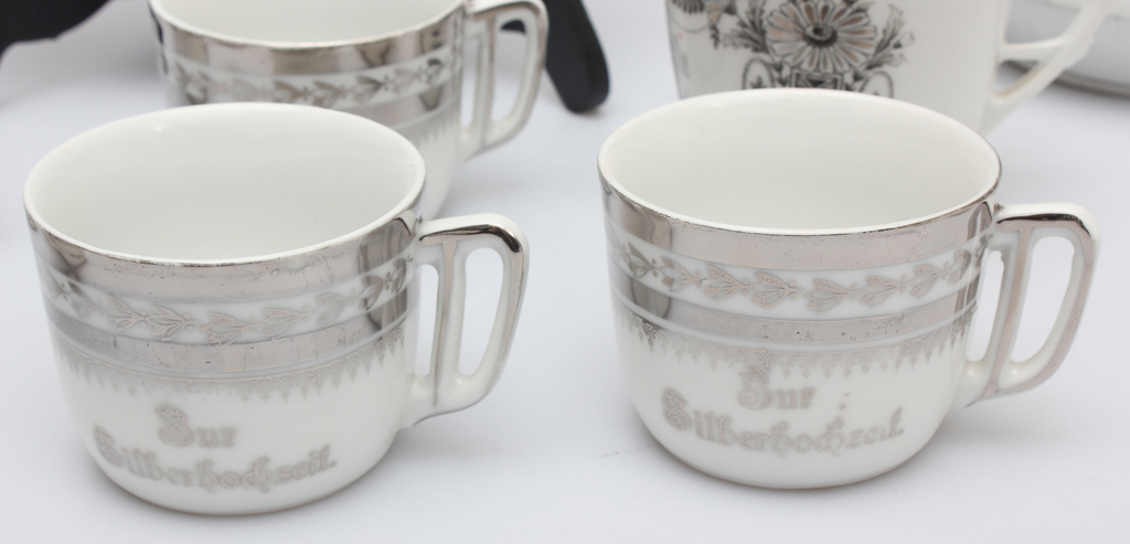 Porcelain coffee set for 8 persons 