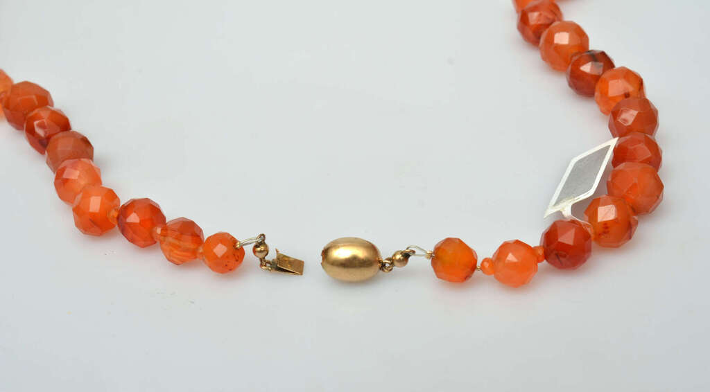 Carnelian beads with gold clasp