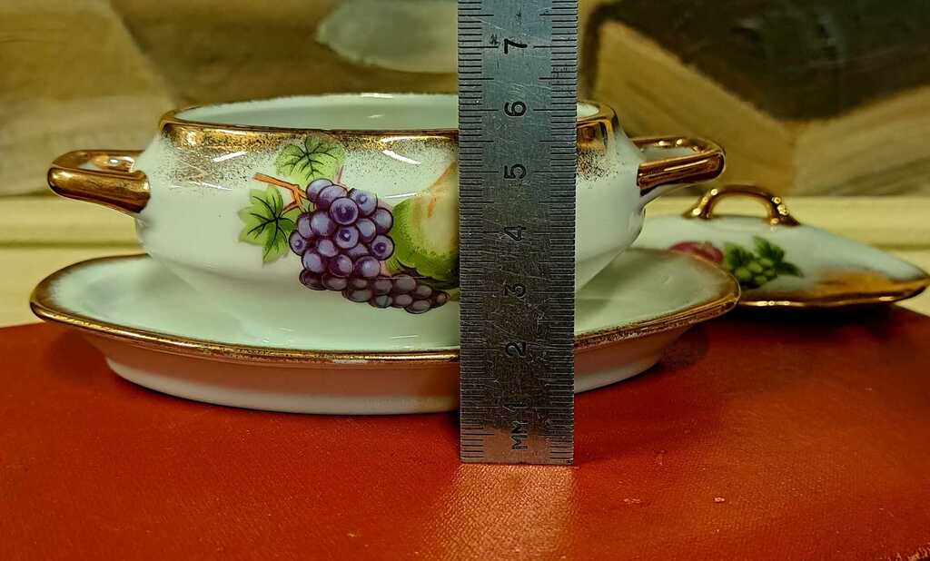 Старинная сервировочная тарелка для соусов. 16*9 см