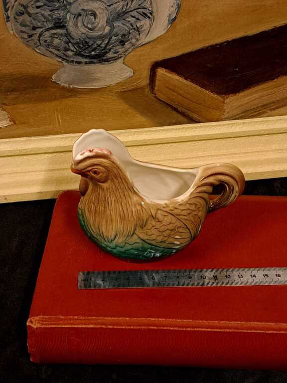 Senlaicīgs servēšanas trauks mērcēm Gailitis,  14 cm * 11 cm ,  Staffordshire,  England, 1890-1910.g.