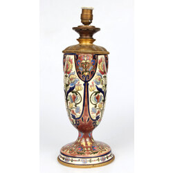 Majolica table lamp with metal finish