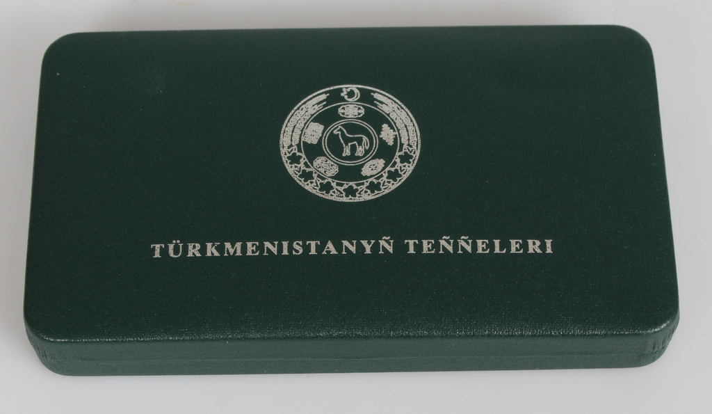 Turkmenistānas sudraba monētu komplekts ar iegravētiem savvaļas dzīvniekiem